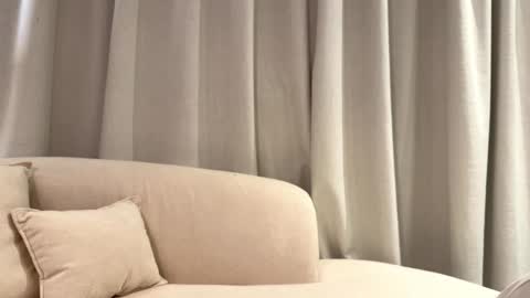 angelita online show from February 2026 03:01:01 AM