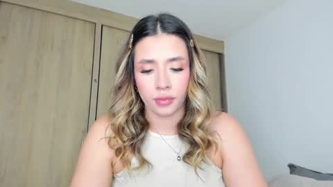 Snapshot of sweetann08 chatting on February 2025 07:46:01 PM Camila online show from February 2025 07:46:01 PM