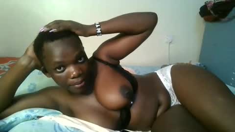 Snapshot of sweetassbabe20 chatting on June 2026 05:35:01 PM Sweetass online show from June 2026 05:35:01 PM