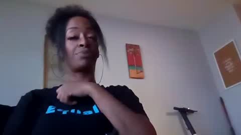 sweetaztee online show from February 2025 11:50:01 PM