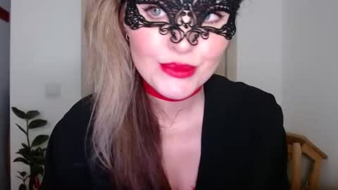 Snapshot of sweetberryxxx chatting on December 2024 04:08:02 AM Diana online show from December 2024 04:08:02 AM