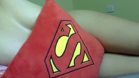 Snapshot of sweetbeverly4u chatting on February 2025 07:07:01 AM sweetbeverly4u online show from February 2025 07:07:01 AM