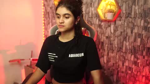 Salom independent model online show from January 2026 04:49:02 AM