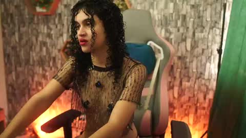 Salom independent model online show from May 2026 07:30:02 PM