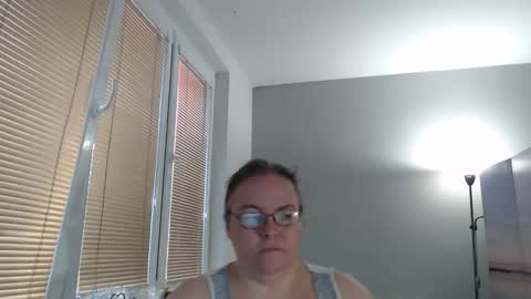 Sweetboobs85h online show from November 2025 08:14:02 AM