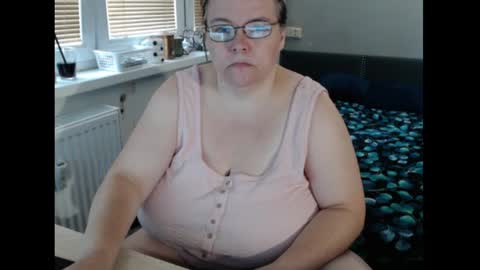 Sweetboobs85h online show from July 2026 11:15:01 AM