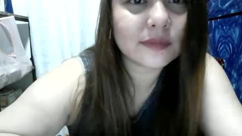 Snapshot of sweetbutterfly8 chatting on November 2025 02:17:01 PM sweetbutterfly8 online show from November 2025 02:17:01 PM