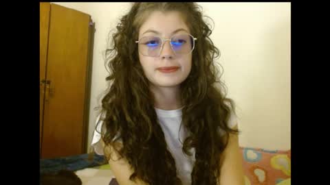 Snapshot of sweetcalm_ chatting on May 2026 04:29:01 AM sweetcalm_ online show from May 2026 04:29:01 AM