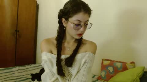 Snapshot of sweetcalm_ chatting on May 2026 03:24:02 AM sweetcalm_ online show from May 2026 03:24:02 AM