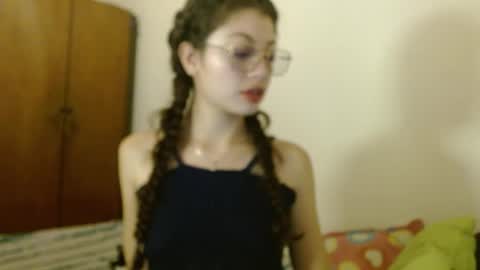 Snapshot of sweetcalm_ chatting on May 2026 10:17:01 PM sweetcalm_ online show from May 2026 10:17:01 PM
