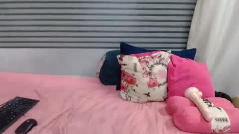 queen online show from February 2026 04:27:02 PM