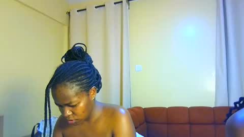 Snapshot of sweetcarl12 chatting on June 2026 04:42:02 PM melsy online show from June 2026 04:42:02 PM
