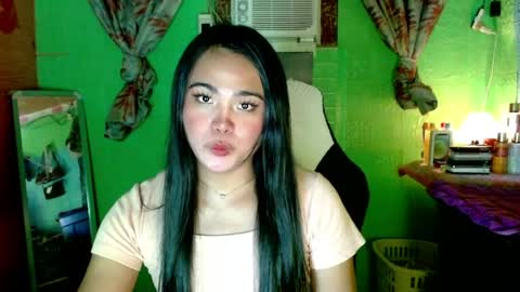 Christine  online show from April 2026 01:17:02 PM