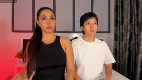 Eva Short hair girl  - Victoria Long red hair online show from June 2026 01:33:01 AM
