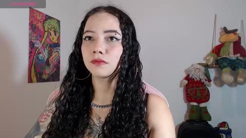 Snapshot of sweetcrime chatting on December 2024 02:24:01 AM Independent model online show from December 2024 02:24:01 AM