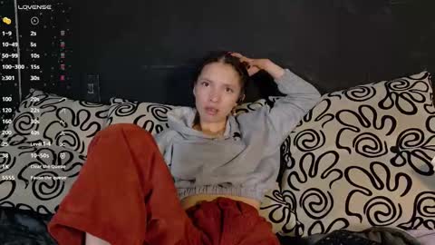 Snapshot of sweetdam12 chatting on October 2025 08:00:02 PM sweetdam12 online show from October 2025 08:00:02 PM