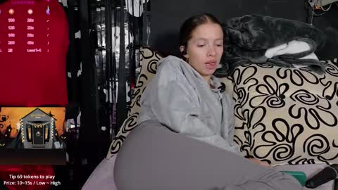 Snapshot of sweetdam12 chatting on October 2025 07:58:01 PM sweetdam12 online show from October 2025 07:58:01 PM