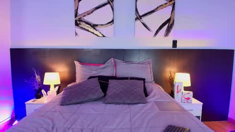 Ephoria online show from October 2025 09:01:01 PM