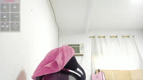 Fabiana online show from April 2026 07:52:01 PM