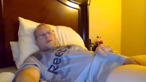 Snapshot of sweetg233 chatting on February 2025 05:20:02 AM sweetg233 online show from February 2025 05:20:02 AM