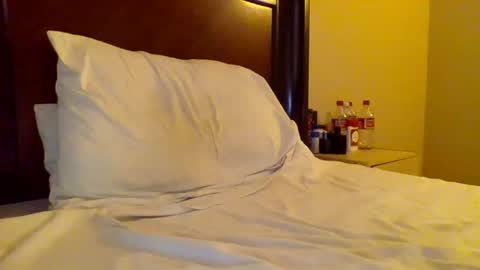 Snapshot of sweetg233 chatting on February 2025 06:45:01 PM sweetg233 online show from February 2025 06:45:01 PM