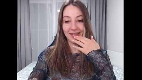 Snapshot of sweetheart_77 chatting on January 2025 02:03:01 AM Emma online show from January 2025 02:03:01 AM