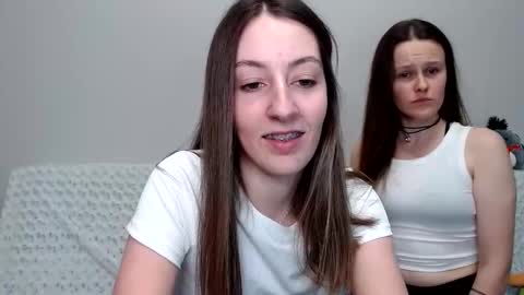 Snapshot of sweetheart_77 chatting on January 2025 06:55:02 PM Emma online show from January 2025 06:55:02 PM