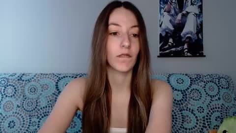 Snapshot of sweetheart_77 chatting on September 2025 07:43:02 AM Emma online show from September 2025 07:43:02 AM