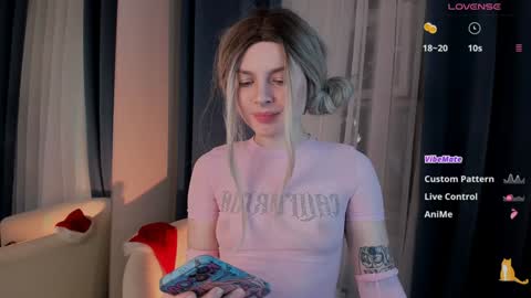 Kira online show from December 2024 03:59:01 PM