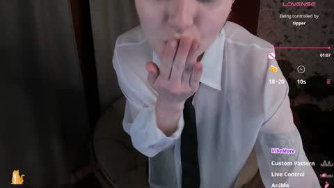 Kira online show from January 2025 01:00:01 AM