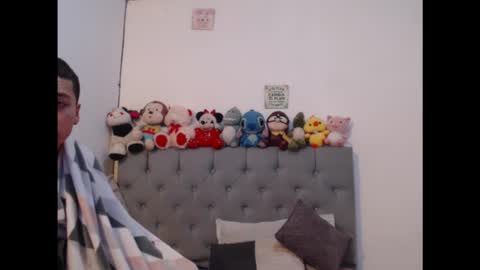Snapshot of sweethoney22_ chatting on January 2025 11:23:02 AM Sabrina y Eliot online show from January 2025 11:23:02 AM