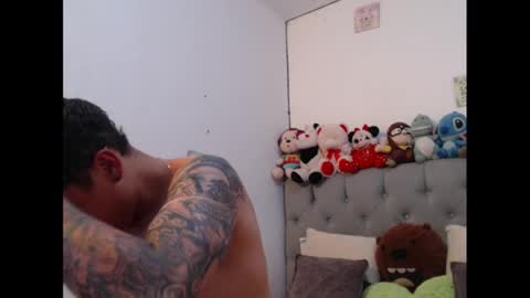 Snapshot of sweethoney22_ chatting on February 2025 03:10:02 AM Sabrina y Eliot online show from February 2025 03:10:02 AM
