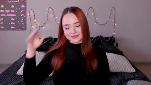 Snapshot of sweetie_candy_ chatting on December 2024 11:44:01 AM Hannah online show from December 2024 11:44:01 AM