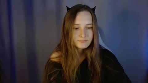 Snapshot of sweetie_lover chatting on September 2025 07:35:01 PM Annie online show from September 2025 07:35:01 PM