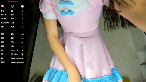 Snapshot of sweetie_peach_ chatting on November 2025 05:17:01 AM sweetie_peach_ online show from November 2025 05:17:01 AM