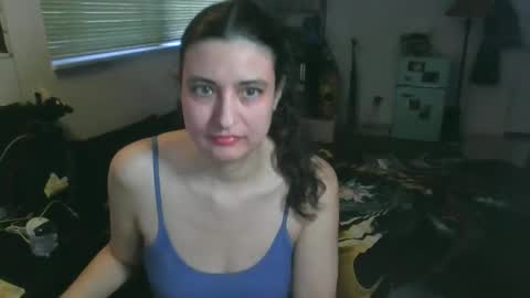 Snapshot of sweetieg25 chatting on October 2025 09:21:01 PM sweetieg25 online show from October 2025 09:21:01 PM