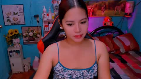 Snapshot of sweetienicole chatting on December 2024 09:59:02 PM Nicole online show from December 2024 09:59:02 PM