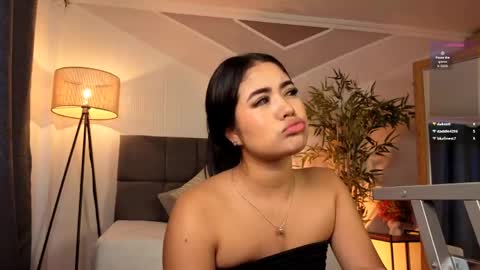 Valentina online show from April 2026 05:30:01 PM