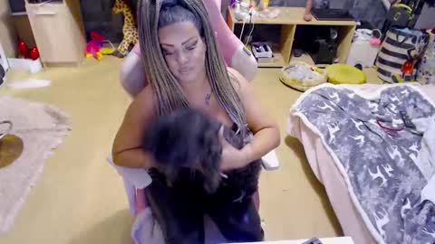 jessica online show from November 2025 11:02:01 PM