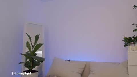 Snapshot of sweetkira1 chatting on October 2025 12:01:02 PM SweetKira1 online show from October 2025 12:01:02 PM