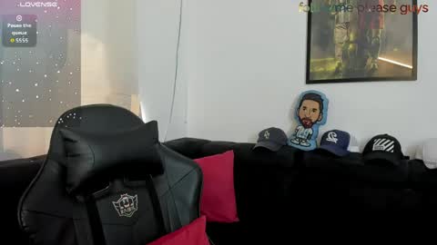 Snapshot of sweetlatinoboy chatting on May 2026 03:28:01 PM SWEETLATINBOY online show from May 2026 03:28:01 PM