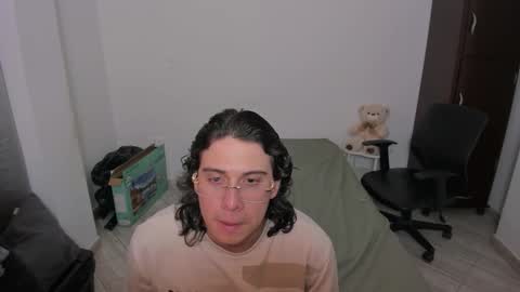 Snapshot of sweetlian_04 chatting on March 2026 11:44:02 PM Lian online show from March 2026 11:44:02 PM