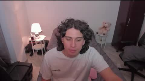 Snapshot of sweetlian_04 chatting on March 2026 12:37:01 AM Lian online show from March 2026 12:37:01 AM