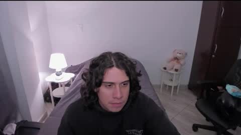 Snapshot of sweetlian_04 chatting on March 2026 04:04:02 AM Lian online show from March 2026 04:04:02 AM