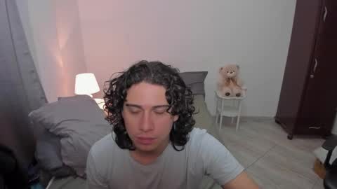 Snapshot of sweetlian_04 chatting on March 2026 08:09:01 AM Lian online show from March 2026 08:09:01 AM