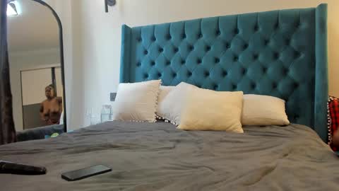 Snapshot of sweetlipsy chatting on January 2025 09:54:02 AM sweetlipsy online show from January 2025 09:54:02 AM