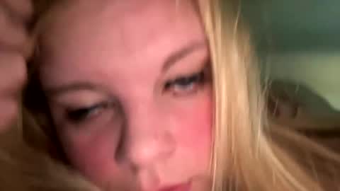 Snapshot of sweetlisa92 chatting on January 2025 01:32:01 PM Lisa online show from January 2025 01:32:01 PM