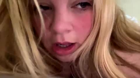 Snapshot of sweetlisa92 chatting on February 2025 02:06:02 PM Lisa online show from February 2025 02:06:02 PM