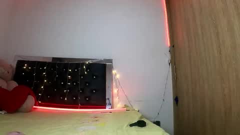 Snapshot of sweetmagic6 chatting on March 2026 06:30:02 AM sweetmagic6 online show from March 2026 06:30:02 AM