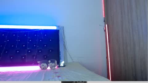 Snapshot of sweetmagic6 chatting on March 2026 07:19:01 AM sweetmagic6 online show from March 2026 07:19:01 AM